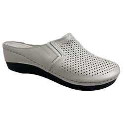 Klapki damskie na koturnie skórzane szare T.Sokolski L26-164