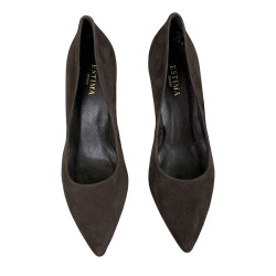 Czekoladowe czółenka zamszowe na szpilce 7,5 cm – eleganckie buty damskie