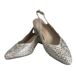 Czółenka  z odkrytą piętą VENEZIA V576-05650 beż