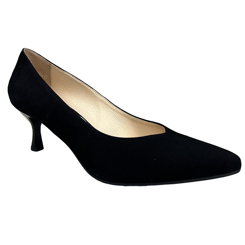 Damskie skórzane czarne czółenka niska szpilka ARKA 6940